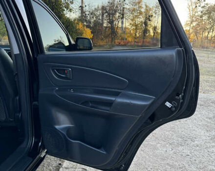 Хендай Туксон, объемом двигателя 2 л и пробегом 245 тыс. км за 7900 $, фото 39 на Automoto.ua