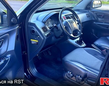 Хендай Туксон, объемом двигателя 2 л и пробегом 180 тыс. км за 8000 $, фото 12 на Automoto.ua