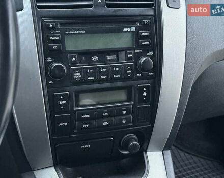 Хендай Туксон, объемом двигателя 0 л и пробегом 200 тыс. км за 7700 $, фото 52 на Automoto.ua