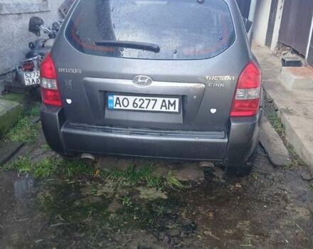 Хендай Туксон, объемом двигателя 2 л и пробегом 399 тыс. км за 4999 $, фото 2 на Automoto.ua