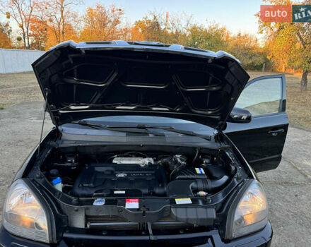 Хендай Туксон, объемом двигателя 2 л и пробегом 245 тыс. км за 7900 $, фото 46 на Automoto.ua