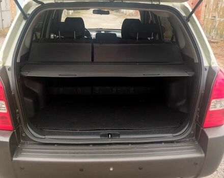 Хендай Туксон, объемом двигателя 2 л и пробегом 209 тыс. км за 8500 $, фото 4 на Automoto.ua