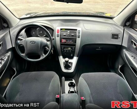 Хендай Туксон, об'ємом двигуна 2 л та пробігом 203 тис. км за 8100 $, фото 6 на Automoto.ua