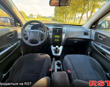 Хендай Туксон, об'ємом двигуна 2 л та пробігом 168 тис. км за 7500 $, фото 5 на Automoto.ua