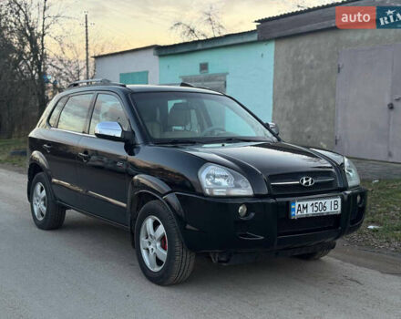 Хендай Туксон, объемом двигателя 2 л и пробегом 360 тыс. км за 6300 $, фото 11 на Automoto.ua