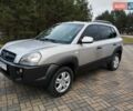 Хендай Туксон, объемом двигателя 2 л и пробегом 250 тыс. км за 7500 $, фото 5 на Automoto.ua