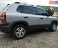 Хендай Туксон, объемом двигателя 2 л и пробегом 250 тыс. км за 7500 $, фото 12 на Automoto.ua