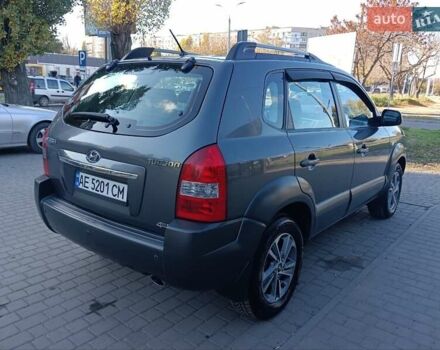 Хендай Туксон, объемом двигателя 2 л и пробегом 216 тыс. км за 8200 $, фото 9 на Automoto.ua