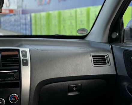 Хендай Туксон, объемом двигателя 2 л и пробегом 225 тыс. км за 8000 $, фото 8 на Automoto.ua