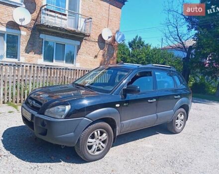 Хендай Туксон, объемом двигателя 1.98 л и пробегом 193 тыс. км за 8000 $, фото 1 на Automoto.ua