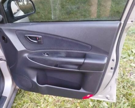 Хендай Туксон, объемом двигателя 2 л и пробегом 255 тыс. км за 7950 $, фото 10 на Automoto.ua