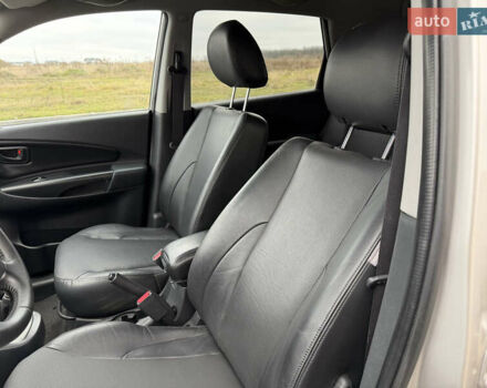 Хендай Туксон, об'ємом двигуна 1.98 л та пробігом 168 тис. км за 8899 $, фото 44 на Automoto.ua