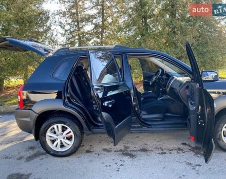 Хендай Туксон, об'ємом двигуна 1.98 л та пробігом 270 тис. км за 8650 $, фото 16 на Automoto.ua