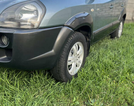 Хендай Туксон, объемом двигателя 0 л и пробегом 315 тыс. км за 7999 $, фото 4 на Automoto.ua