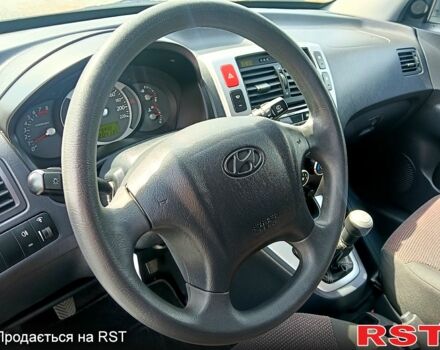 Хендай Туксон, объемом двигателя 2 л и пробегом 204 тыс. км за 7900 $, фото 6 на Automoto.ua