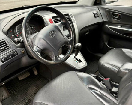 Хендай Туксон, объемом двигателя 2.66 л и пробегом 259 тыс. км за 9200 $, фото 3 на Automoto.ua