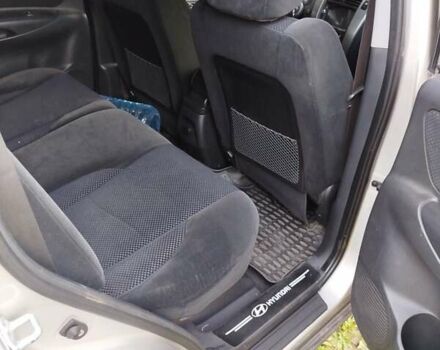 Хендай Туксон, объемом двигателя 2 л и пробегом 255 тыс. км за 7950 $, фото 11 на Automoto.ua