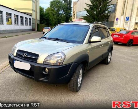 Хендай Туксон, объемом двигателя 2 л и пробегом 226 тыс. км за 7950 $, фото 1 на Automoto.ua