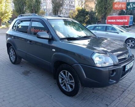 Хендай Туксон, объемом двигателя 2 л и пробегом 216 тыс. км за 8200 $, фото 10 на Automoto.ua