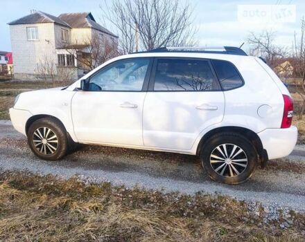 Хендай Туксон, об'ємом двигуна 2 л та пробігом 285 тис. км за 7800 $, фото 4 на Automoto.ua