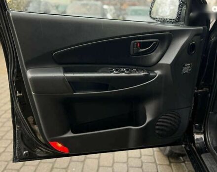 Хендай Туксон, объемом двигателя 2 л и пробегом 244 тыс. км за 9200 $, фото 6 на Automoto.ua