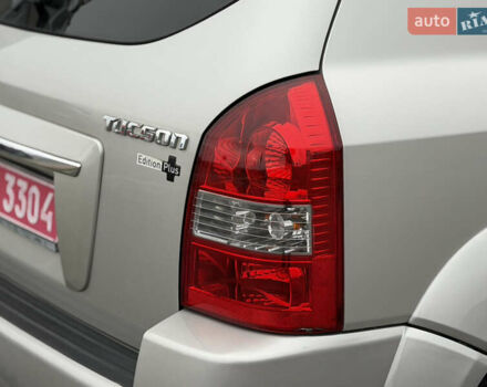 Хендай Туксон, об'ємом двигуна 1.98 л та пробігом 168 тис. км за 8899 $, фото 20 на Automoto.ua