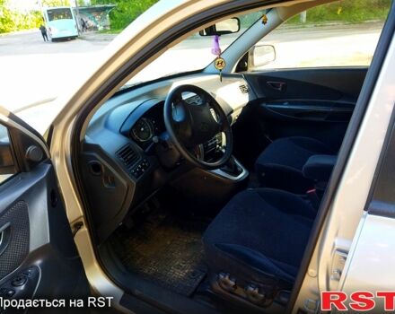 Хендай Туксон, об'ємом двигуна 2 л та пробігом 178 тис. км за 9000 $, фото 2 на Automoto.ua