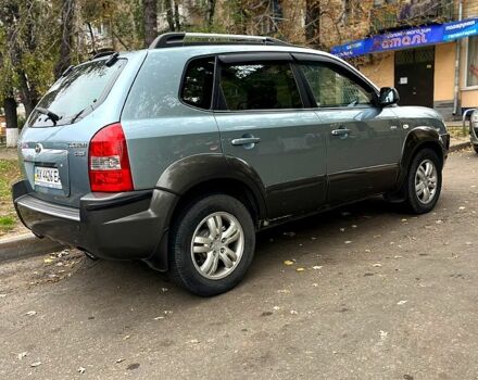 Хендай Туксон, объемом двигателя 2 л и пробегом 315 тыс. км за 7499 $, фото 3 на Automoto.ua