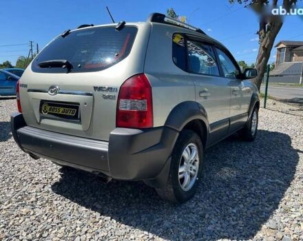 Хендай Туксон, объемом двигателя 2 л и пробегом 219 тыс. км за 8200 $, фото 5 на Automoto.ua
