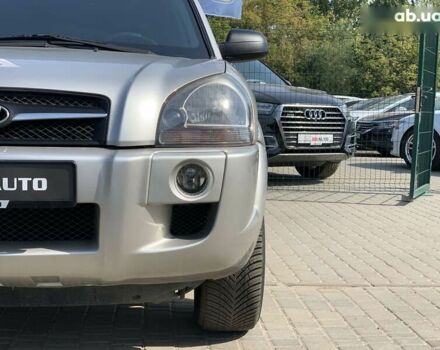 Хендай Туксон 2008 в Бердичеве на Automoto.ua Хендай Туксон, объемом двигателя 2 л и пробегом 196 тыс. км за 7955 $, фото 10 на Automoto.ua