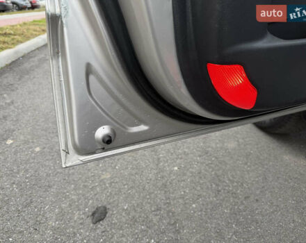 Хендай Туксон, об'ємом двигуна 1.98 л та пробігом 168 тис. км за 8899 $, фото 7 на Automoto.ua
