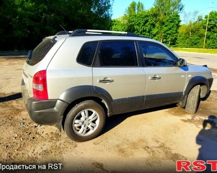 Хендай Туксон, об'ємом двигуна 2 л та пробігом 178 тис. км за 9000 $, фото 1 на Automoto.ua