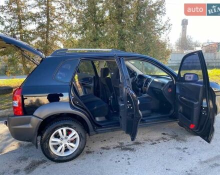 Хендай Туксон, об'ємом двигуна 1.98 л та пробігом 270 тис. км за 8650 $, фото 17 на Automoto.ua