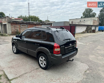 Хендай Туксон, объемом двигателя 2 л и пробегом 207 тыс. км за 6999 $, фото 3 на Automoto.ua