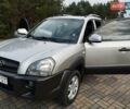 Хендай Туксон, объемом двигателя 2 л и пробегом 250 тыс. км за 7500 $, фото 20 на Automoto.ua