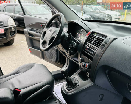 Хендай Туксон, объемом двигателя 2 л и пробегом 190 тыс. км за 8900 $, фото 32 на Automoto.ua