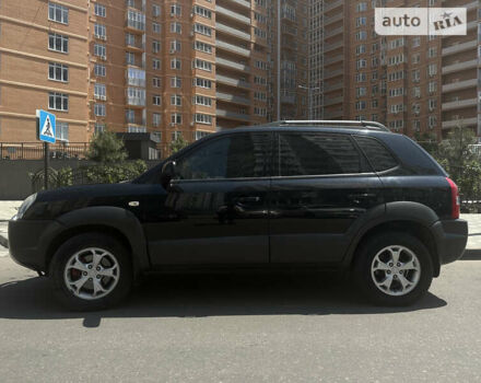 Хендай Туксон, об'ємом двигуна 2 л та пробігом 126 тис. км за 9999 $, фото 6 на Automoto.ua