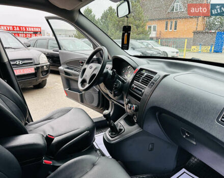 Хендай Туксон, объемом двигателя 2 л и пробегом 190 тыс. км за 8900 $, фото 31 на Automoto.ua