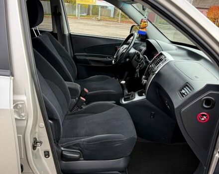 Хендай Туксон, объемом двигателя 2 л и пробегом 213 тыс. км за 8000 $, фото 9 на Automoto.ua