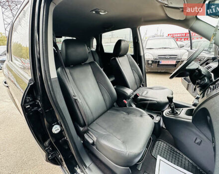 Хендай Туксон, объемом двигателя 2 л и пробегом 190 тыс. км за 8900 $, фото 35 на Automoto.ua