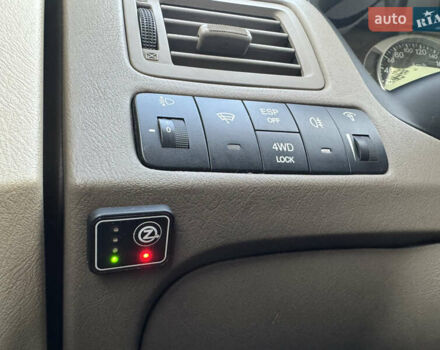 Хендай Туксон, объемом двигателя 2 л и пробегом 163 тыс. км за 8300 $, фото 19 на Automoto.ua