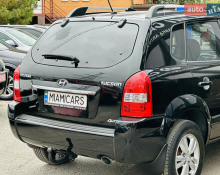 Хендай Туксон, объемом двигателя 2 л и пробегом 190 тыс. км за 8900 $, фото 4 на Automoto.ua