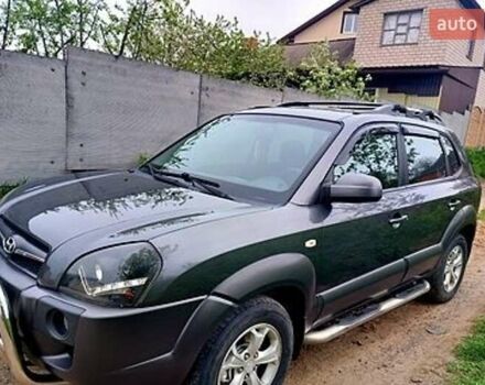 Хендай Туксон, объемом двигателя 2 л и пробегом 204 тыс. км за 8500 $, фото 1 на Automoto.ua