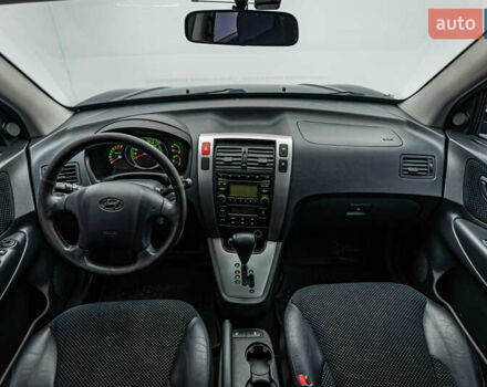Хендай Туксон, объемом двигателя 2 л и пробегом 209 тыс. км за 9839 $, фото 9 на Automoto.ua