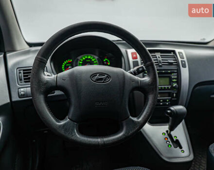 Хендай Туксон, объемом двигателя 2 л и пробегом 209 тыс. км за 9839 $, фото 11 на Automoto.ua