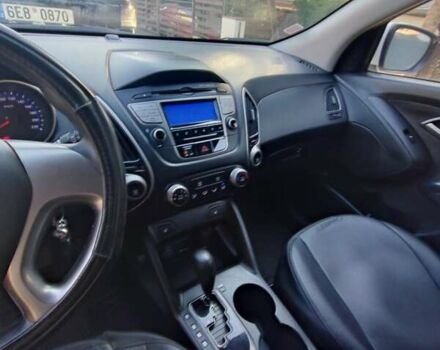 Хендай Туксон, об'ємом двигуна 2 л та пробігом 105 тис. км за 15000 $, фото 8 на Automoto.ua