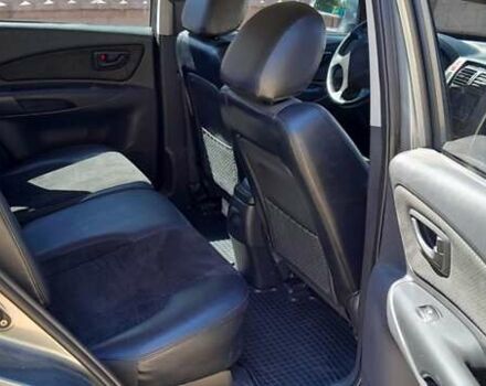 Хендай Туксон, об'ємом двигуна 1.99 л та пробігом 167 тис. км за 12200 $, фото 4 на Automoto.ua