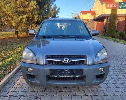 Хендай Туксон, объемом двигателя 2 л и пробегом 213 тыс. км за 10400 $, фото 36 на Automoto.ua