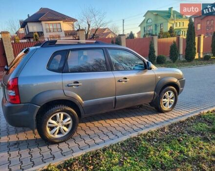 Хендай Туксон, объемом двигателя 2 л и пробегом 213 тыс. км за 10400 $, фото 13 на Automoto.ua
