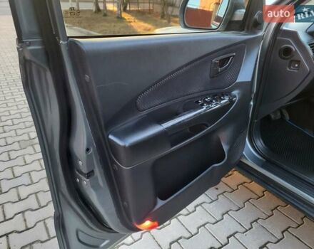 Хендай Туксон, объемом двигателя 2 л и пробегом 213 тыс. км за 10400 $, фото 74 на Automoto.ua